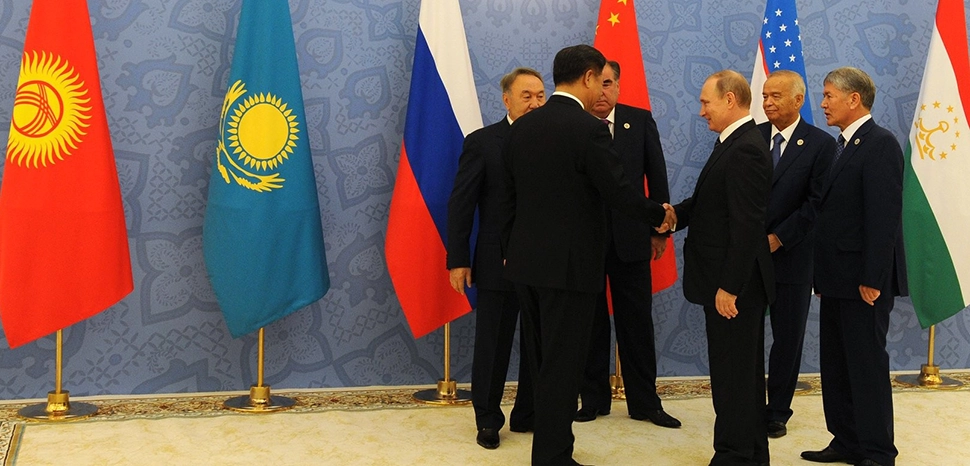                 cc kremlin.ru, modified, http://en.kremlin.ru/events/president/news/52257
              