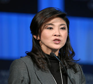 Yingluck Shinawatra calls Thai election