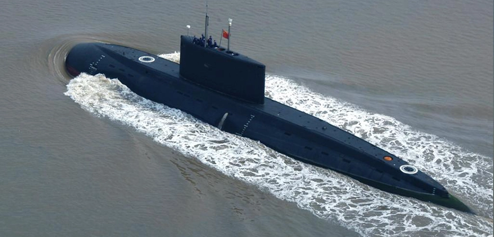 cc Took-ranch at English Wikipedia, modified, https://commons.wikimedia.org/wiki/File:Chinese_Kilo_in_service.jpg