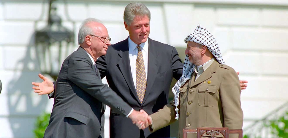                 cc Vince Musi, the White House, modified, https://en.m.wikipedia.org/wiki/File:Bill_Clinton,_Yitzhak_Rabin,_Yasser_Arafat_at_the_White_House_1993-09-13.jpg
              