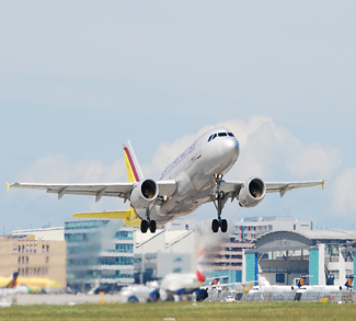 Germanwings, cc Flickr Andrei Dimofte, modified, https://creativecommons.org/licenses/by/2.0/