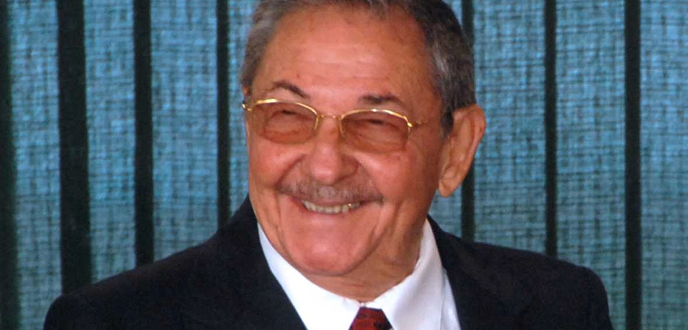 cc Roosewelt Pinheiro/ABr, modified, https://commons.wikimedia.org/wiki/File:Ra%C3%BAl_Castro_-_2008%28edit%29.jpg