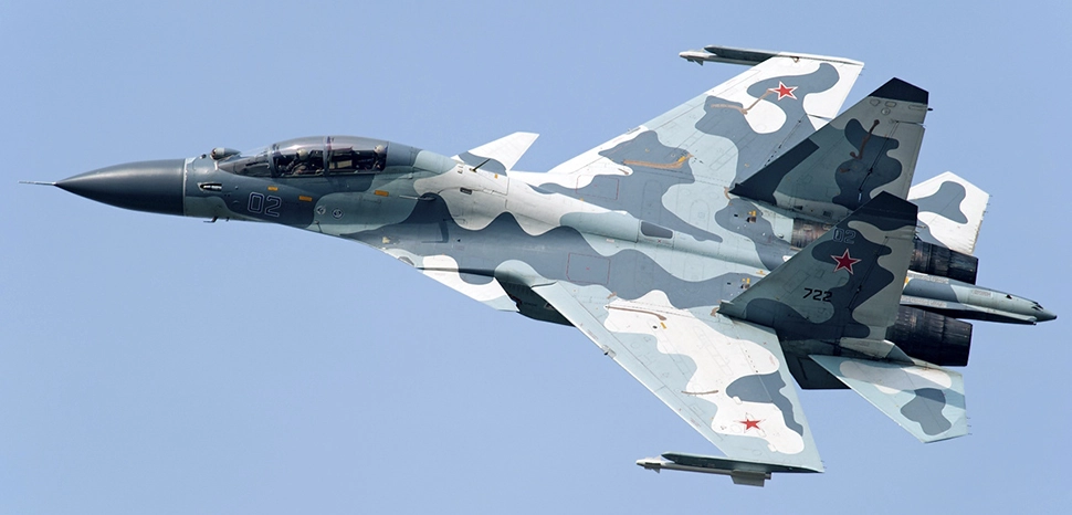                 cc Toshi Aoki - JP Spotters, modified, Sukhoi Su-30MKI / https://commons.wikimedia.org/wiki/File:Sukhoi_Su-30MKI,_Russia_-_Air_Force_AN2216588.jpg
              