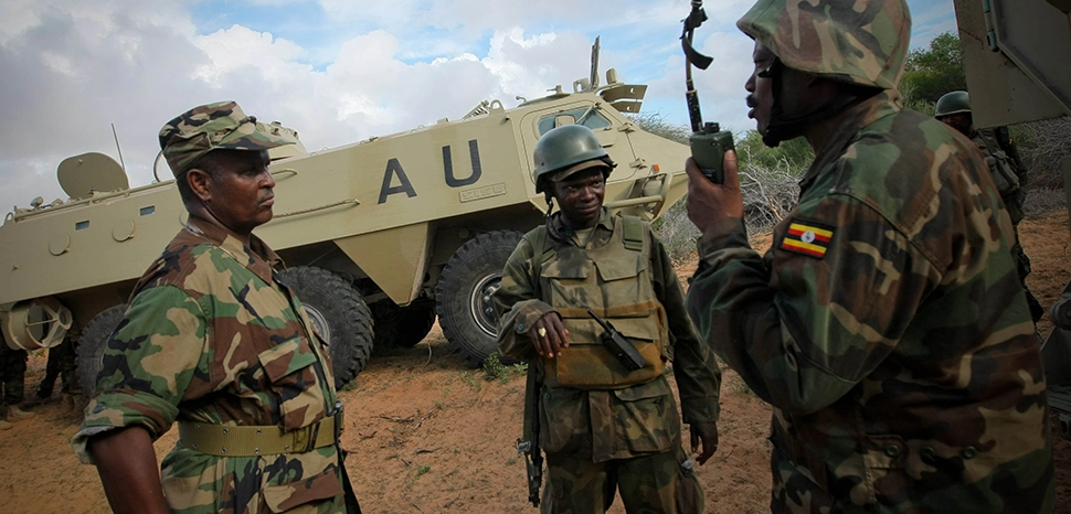 cc AMISOM, modified, AMISOM Public Information / https://commons.wikimedia.org/wiki/File:AMISOM_%26_Somali_National_Army_operation_to_capture_Afgoye_Corridor_Day_2_22_%287300585116%29.jpg