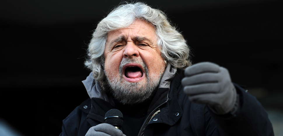 cc Niccolò Caranti, modified, wikicommons, https://commons.wikimedia.org/wiki/File:Beppe_Grillo_-_Trento_2012_02.JPG