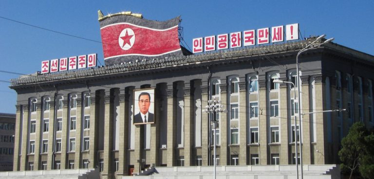 DPRK22, cc Conan Mizuta - https://pixabay.com/en/north-korea-pyongyang-building-2662076/