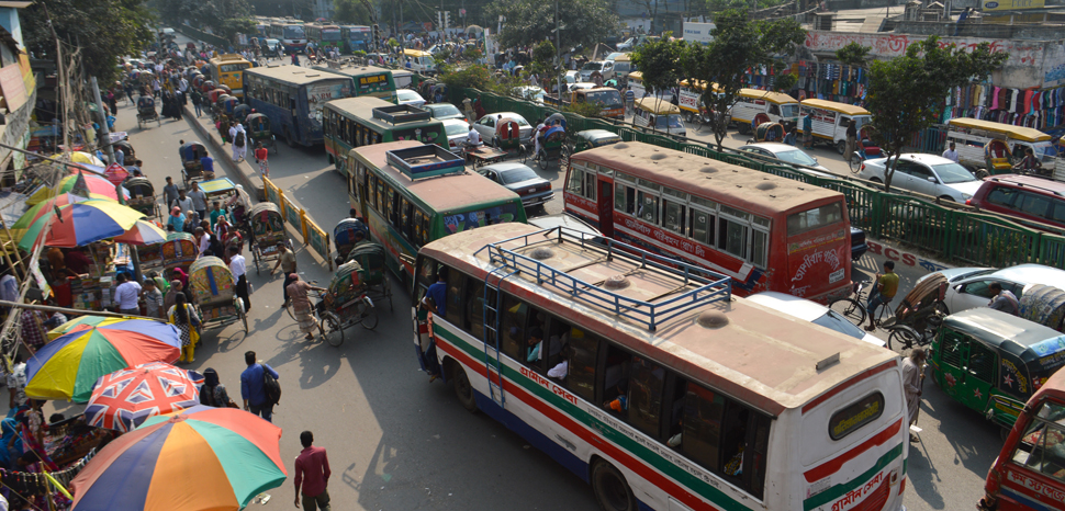                 BangladeshTraffic, cc Flickr Francisco Anzola, modified, https://creativecommons.org/licenses/by/2.0/
              