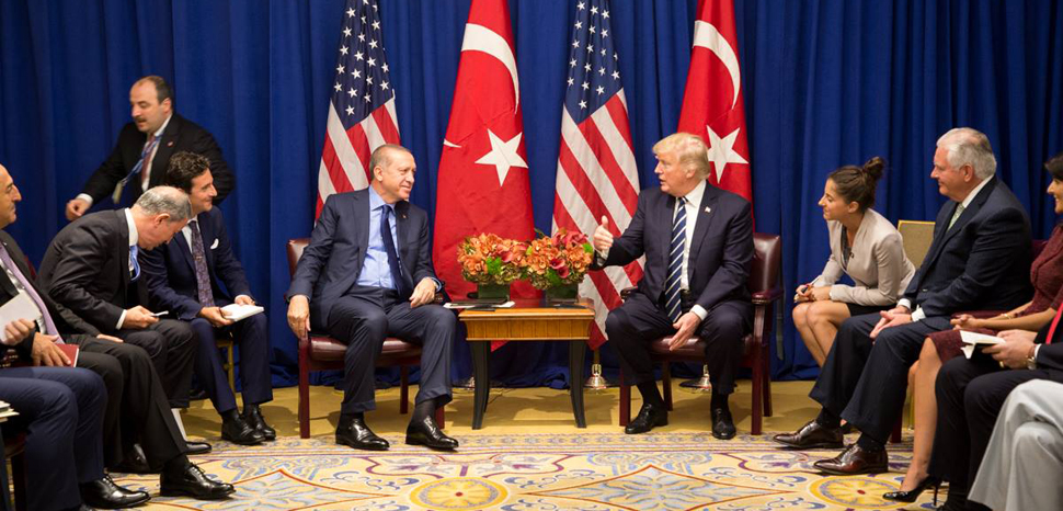 President_Donald_J._Trump_and_President_Recep_Tayyip_Erdoğan_of_Turkey_at_the_United_Nations_General_Assembly_(36747062744), modified, White House, public domain, https://commons.wikimedia.org/wiki/File:President_Donald_J._Trump_and_President_Recep_Tayyip_Erdo%C4%9Fan_of_Turkey_at_the_United_Nations_General_Assembly_(36747062744).jpg