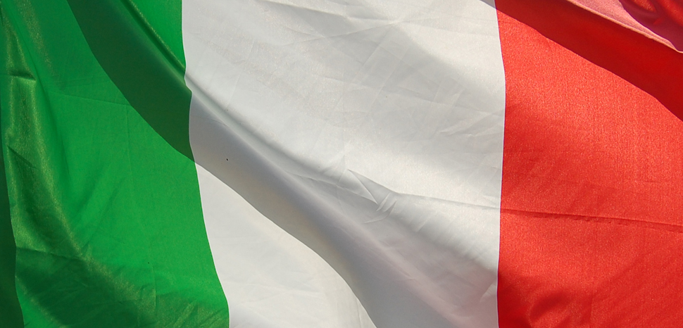 ItalyFlag, cc Flickr Floris Oosterveld, modified, https://creativecommons.org/licenses/by/2.0/