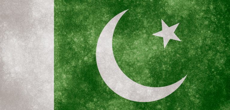 PakistanFlag, cc Flickr Nicholas Raymond, http://freestock.ca/flags_maps_g80-pakistan_grunge_flag_p1062.html, modified, https://creativecommons.org/licenses/by/2.0/