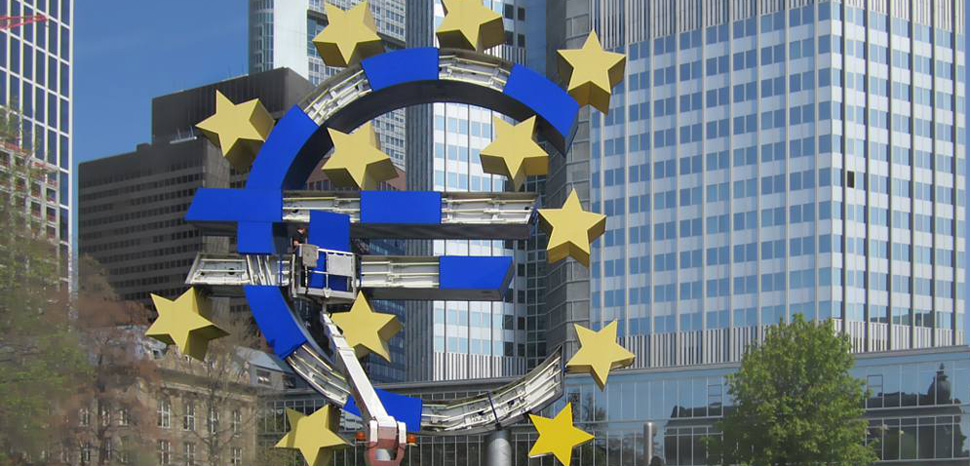                 euro, cc Flickr David Stanley, modified, https://creativecommons.org/licenses/by/2.0/
              