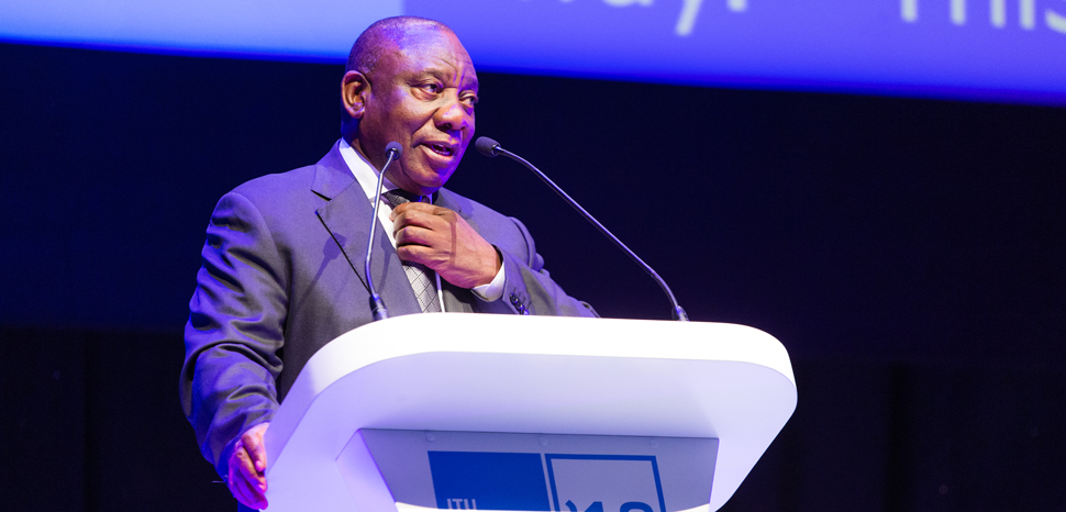 Ramaphosa, cc Flickr, ITU Pictures, modified, https://creativecommons.org/licenses/by/2.0/