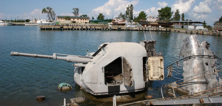 A Georgian ship sunk in the 2008 war, cc Flickr Gavin, modified, https://creativecommons.org/licenses/by-sa/2.0/