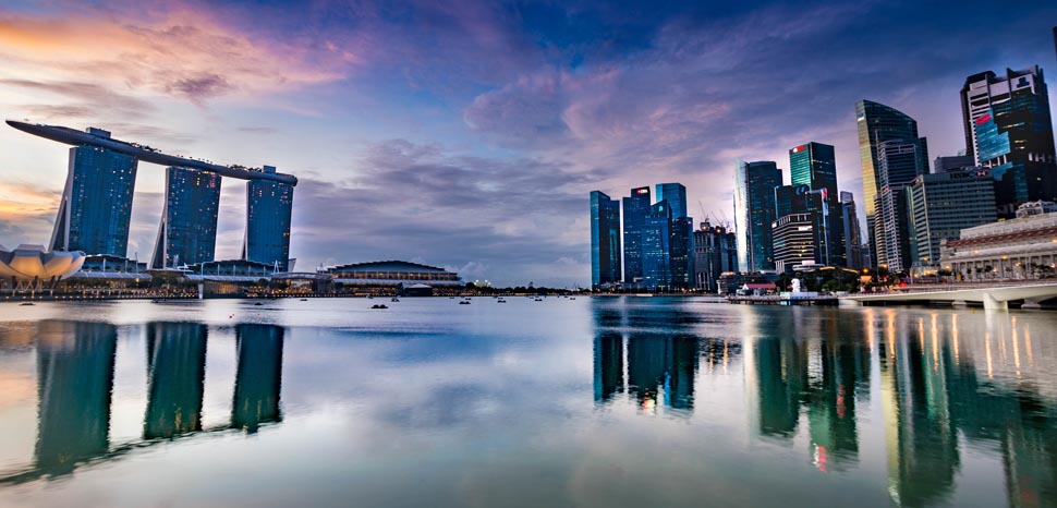                 SingaporeSkyline, cc Flickr Pasi Mämmelä, modified, https://creativecommons.org/licenses/by-sa/2.0/
              