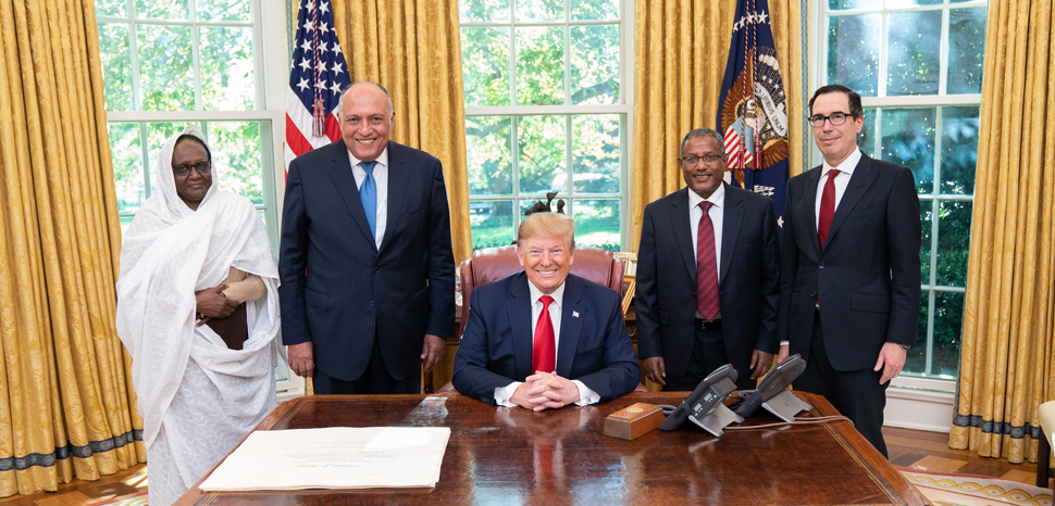 Combined GERD leaders smile at the White House, cc Flickr White House, modified, public domain