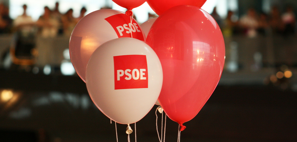                 PSOEballoons, cc Flickr Contando Estrelas, modified, https://flickr.com/photos/elentir/
              