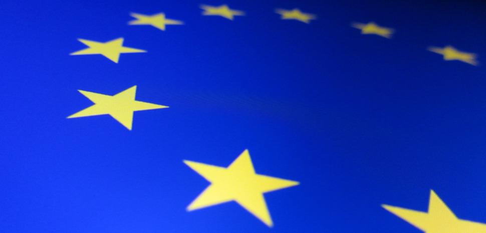 EU Symbol, CC Flickr, Christiaan Colen, Modified, https://www.flickr.com/photos/christiaancolen/22540337821/, https://creativecommons.org/licenses/by-sa/2.0/