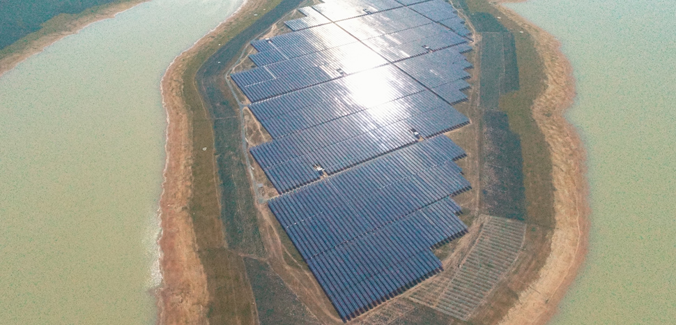 Overall view of Dau Tieng Solar Power Project, Vietnam, cc WikiCommons TammyLe, modified, https://commons.wikimedia.org/wiki/File:DAU_TIENG_PROJECT_BIRDSIGHT.jpg