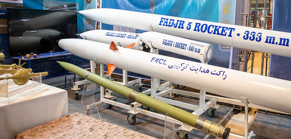 cc Fars News, modified, https://commons.wikimedia.org/wiki/File:Assorted_Iranian_artillery_rockets.jpg