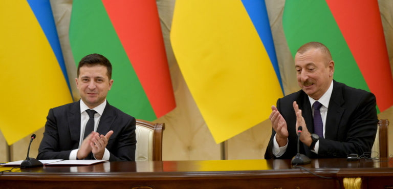 cc The Presidential Office of Ukraine., modified, https://commons.wikimedia.org/wiki/File:Volodymyr_Zelenskyy_and_Ilham_Aliyev_(2019-12-17)_19.jpg