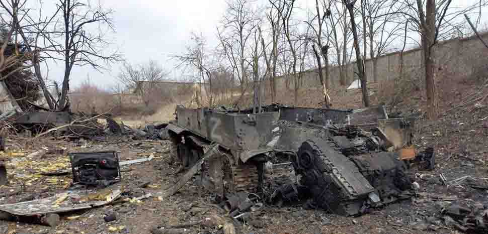A destroyed Russian Tank near Mariupol; UKraine war, cc Mvs.gov.ua, modified, https://commons.wikimedia.org/w/index.php?title=Special:Search&redirs=0&search=ukraine%20war%20tank&fulltext=Search&ns0=1&ns6=1&ns14=1&title=Special:Search&advanced=1&fulltext=Advanced%20search#/media/File:Destruction_of_Russian_tanks_by_Ukrainian_troops_in_Mariupol_(2).jpg