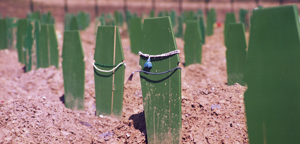 Srebrenica, cc max, modified, https://flickr.com/photos/max1957/19611364701/in/photolist-vSZntB-26zdFKv-a3qzL6-vQhTbb-a3tvtf-a3txNm-Xefv6v-WQhK9y-grCEZ-c6xZqf-29mpcw5-2i5sszf-7PHE8F-28k9Y59-MhU79S-obTaBE-a5yoxg-uVJwKp-8CV87j-8iPREi-nXjDz2-8CS3wp-cW5Lru-MhU8T3-3Ng3ev-6Kv3oy-8CS3ft-8CV8uw-3NkgGh-8CV8n1-8CS3cn-8CS38P-6KqQPT-2iuNGgD-8CV8qQ-6KqVjM-3Nkisy-2nr6oFu-6KqPWT-YjXTyh-6KqU2z-cW5LJQ-WcSvQr-okgwrR-6KuXSW-cauAx-6KuYDf-MhU7XW-6KqRw4-6Kv1Ko