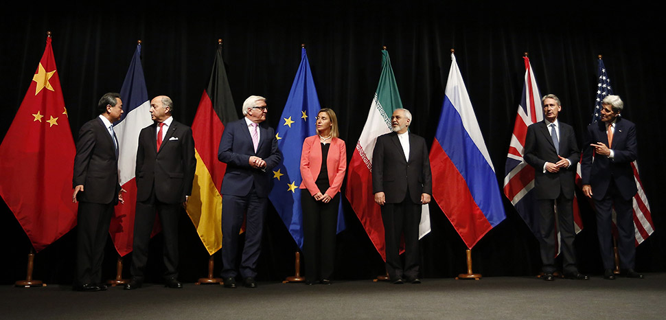 cc Iran Talks, modified, https://zh.m.wikipedia.org/wiki/File:Iran_Talks_Vienna_14_July_2015_%2819067069963%29.jpg