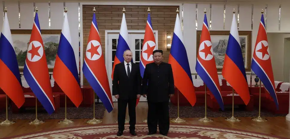 Vladimir Putin has arrived in Pyongyang on a friendly state visit at the invitation of Kim Jong-un. / cc kremlin.ru, modified, https://commons.wikimedia.org/wiki/File:Vladimir_Putin_and_Kim_Jong-un_(2024-06-19)_11.jpg