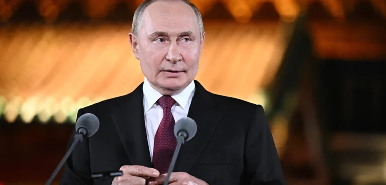 Is Elite Information War Hollowing Out the Russian State?